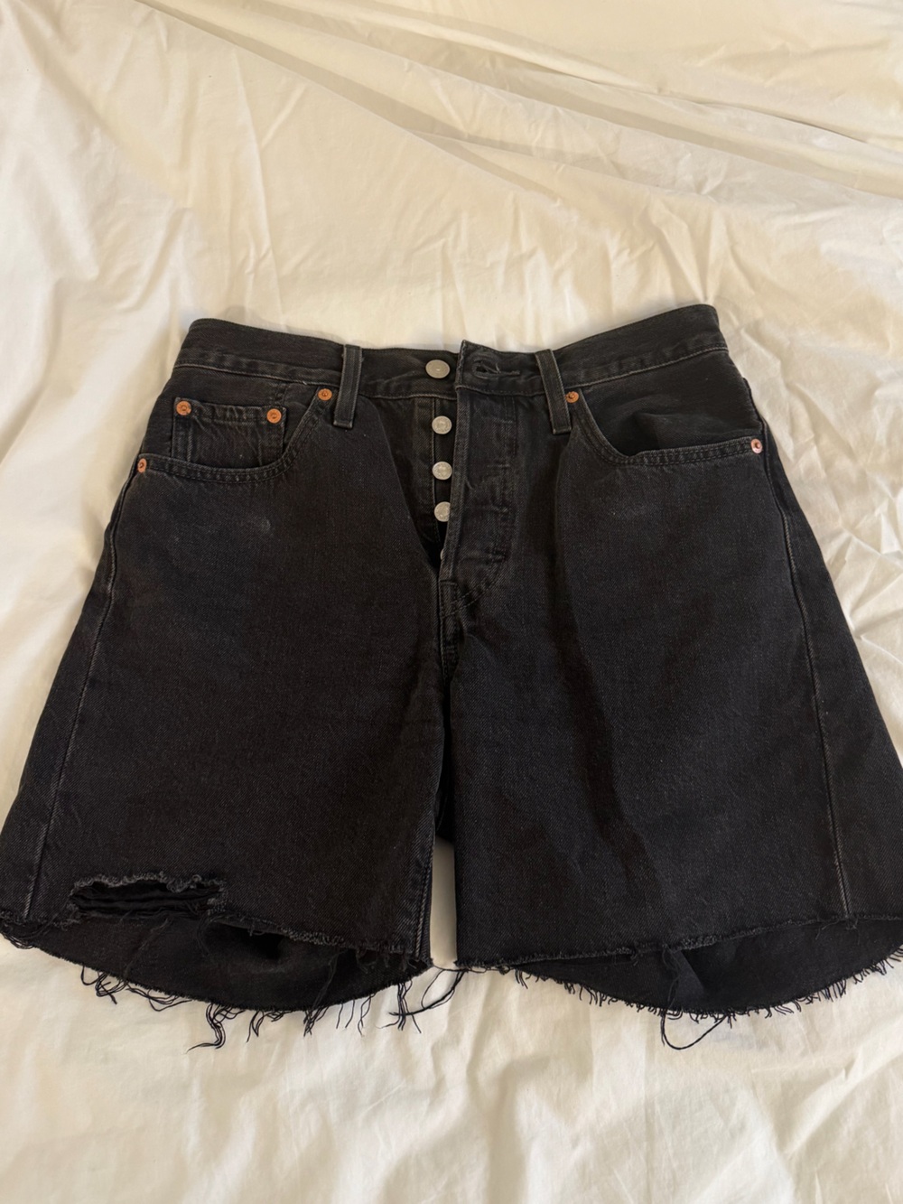 Levi's mid thigh shorts
